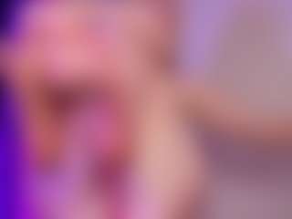 Live cam show with SonyaKreez - Blonde Hair Lovense on Mixed Magazine Live