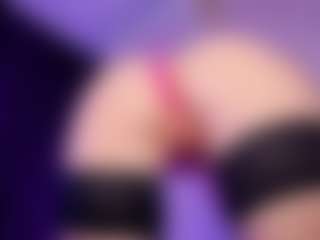 SonyaKreez's Live Sex Cam Show