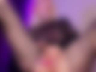 SonyaKreez's Live Sex Cam Show