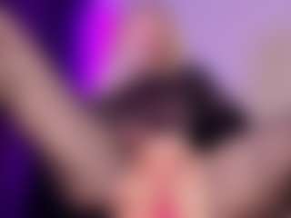 SonyaKreez's Live Sex Cam Show
