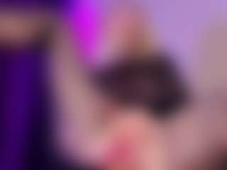 SonyaKreez's Live Sex Cam Show