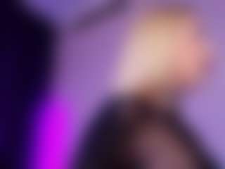 SonyaKreez's Live Sex Cam Show