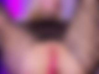 SonyaKreez's Live Sex Cam Show