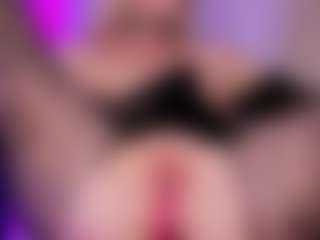 SonyaKreez's Live Sex Cam Show