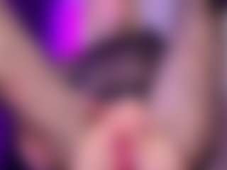 SonyaKreez's Live Sex Cam Show
