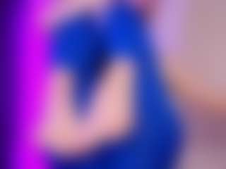Live cam show with SonyaKreez - Blonde Hair on SinfulBabes
