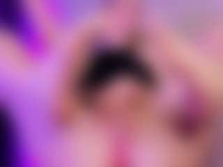 Live cam show with SonyaKreez - Solo on Milfs Live