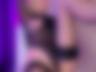 SonyaKreez's Live Sex Cam Show