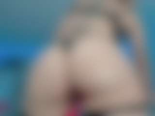 Live cam show with yellowranger1 - Bedroom on EXY