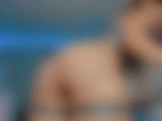 Live cam show with yellowranger1 - Athletic Shaved Pussy on Dare Cams