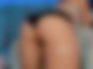 Live cam show with yellowranger1 - Bedroom on live18s.com