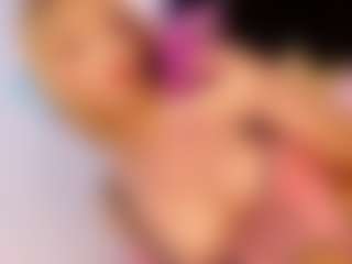 Live cam show with IsabelDosantos - Spank on Camsoda