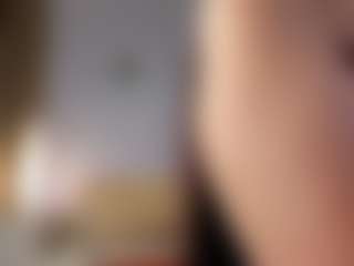 Live cam show with dampling - Spy Petite on Camsoda