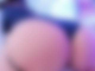 Live cam show with Samanta-roberts - Teen (18+) on Hubzter Live