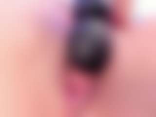Live cam show with Samanta-roberts - Middle Aged on Camsoda