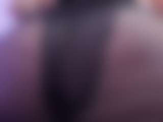 Live cam show with Samanta-roberts - Brown Hair on Camsoda