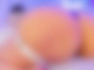 Live cam show with Samanta-roberts - Shaved on Mixed Magazine Live
