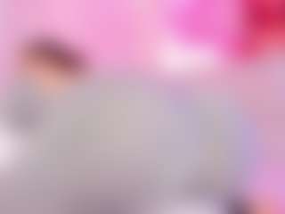 Live cam show with Samanta-roberts - Brown Hair on Mixed Magazine Live