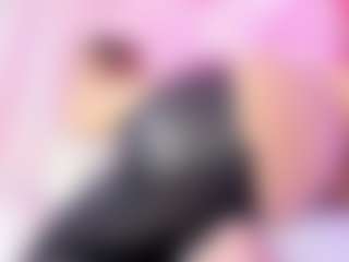 Live cam show with Samanta-roberts - Curvy Middle Aged on Uber Horny