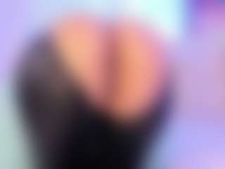 Live cam show with Samanta-roberts - Normal on luckytryst.com