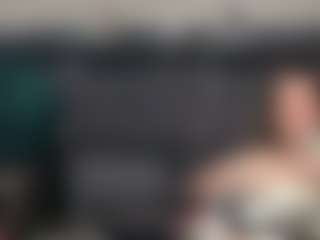 Live cam show with Missy and Gav - Brown Hair on Mixed Magazine Live
