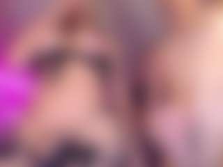 Live cam show with PALOMA BLONDER - Smoking on madthumbs
