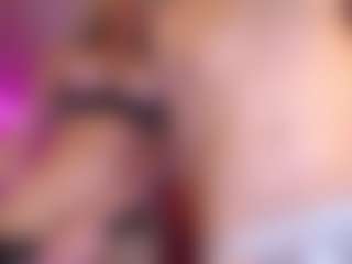 Show en direct avec PALOMA BLONDER - Blonde Hair sur Camsoda