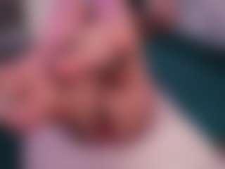 Live cam show with MissLullu - Foot Fetish on SquirtSoMuch
