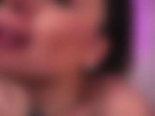 Live cam show with MissLullu - Thin on CamwithHer