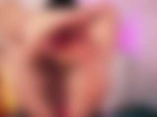 Live cam show with MissLullu - Petite on Streamer API