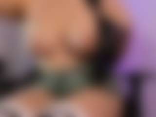 Live cam show with Valery-ssoto - Young Adult on live18s.com
