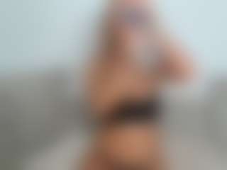 Elina's Live Sex Cam Show