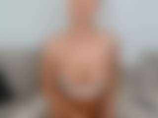 Elina's Live Sex Cam Show