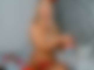 Live cam show with Elina - Strip on slutload
