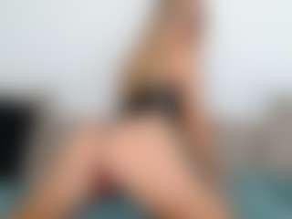 Elina's Live Sex Cam Show
