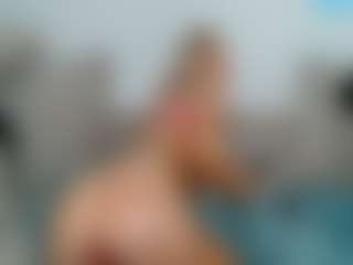 Elina's Live Sex Cam Show