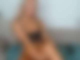 Elina's Live Sex Cam Show