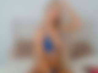 Live cam show with Elina - Strip Latina on TeamSkeetLive