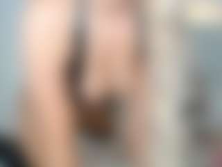 Live cam show with Elina - Dildo on Hubzter Live
