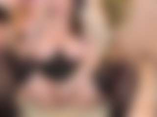 Live cam show with CharlotteFlorence - Blue Eyes on Fit Hotties