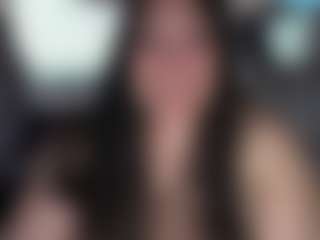 MelanieFawker MILF webcam performer live streaming