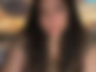 Live cam show with MelanieFawker - Curvy MILF on Instabang