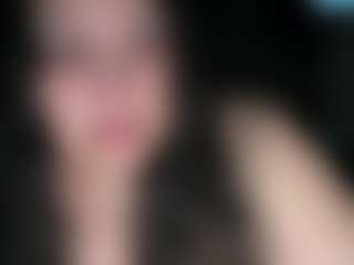 Live cam show with MelanieFawker - Glasses on Mixed Magazine Live