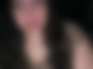 MelanieFawker MILF webcam performer live streaming
