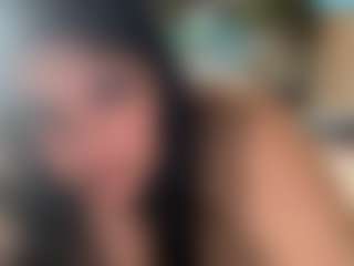 Live cam show with MelanieFawker - Flashing on Fling VIP Chat