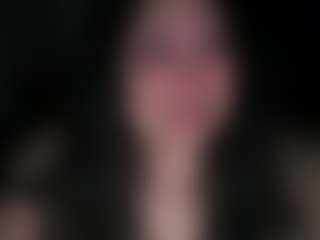 Live cam show with MelanieFawker - Glasses on madthumbs