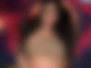 Live cam show with MelanieFawker - Brown Eyes Curvy on Camsoda