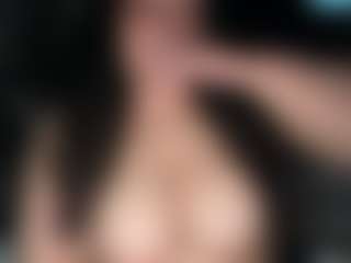 Live cam show with MelanieFawker - Glasses on boobsie.com
