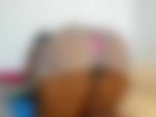 Live cam show with Rihanna Abiodun - Big Tits on Fapmatic.com