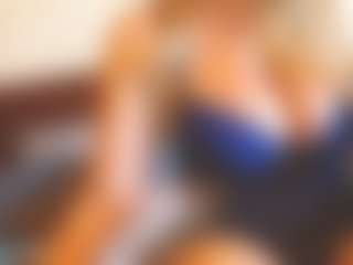 Live cam show with NoraNoir - Smoking on xxxlivecams.org